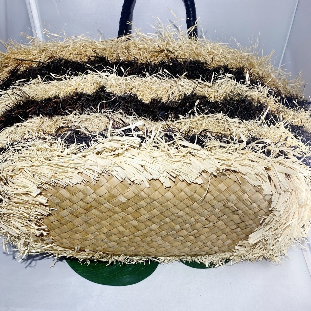 KAYU PIÑATA FRINGE STRAW TOTE BLACK AND TAN LEATHER HANDLE - Picture 7 of 15